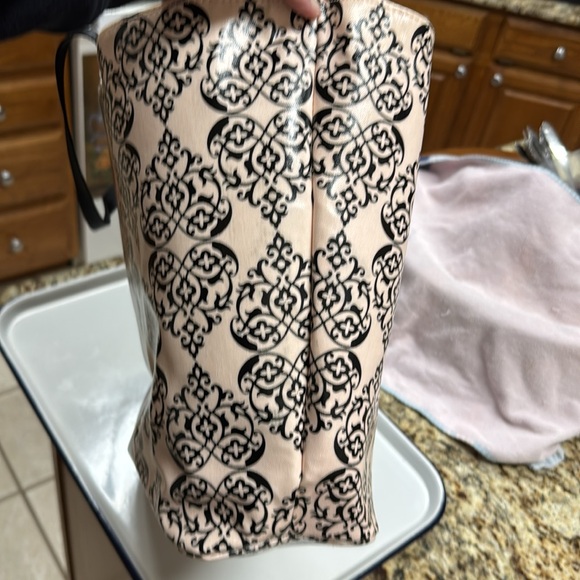 Brighton Sweet Valentine Large Tote Bag - Picture 4 of 16